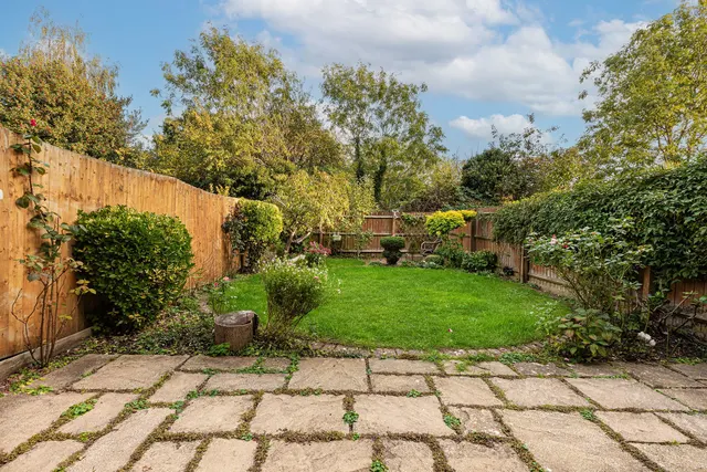 Fosse Close, Burbage, LE10, photo 2