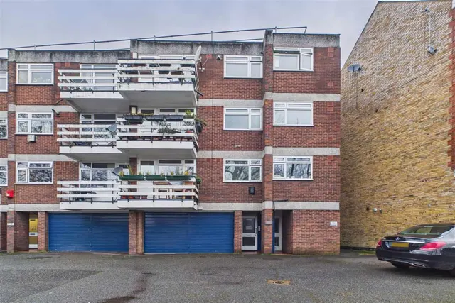 70 Honor Oak Road, London, SE23 3RS, photo 1