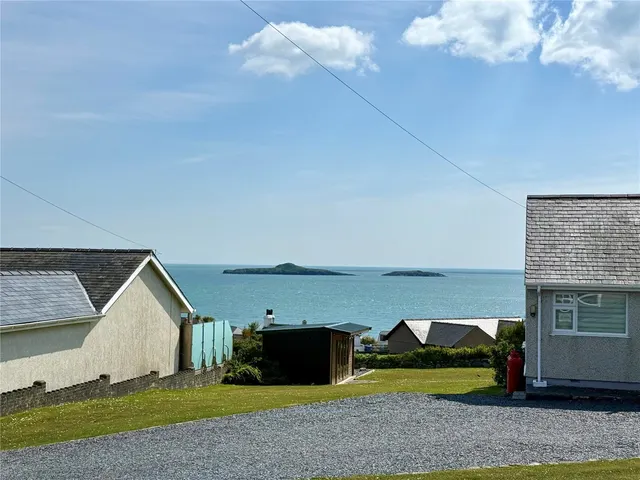 Aberdaron, LL53, photo 2