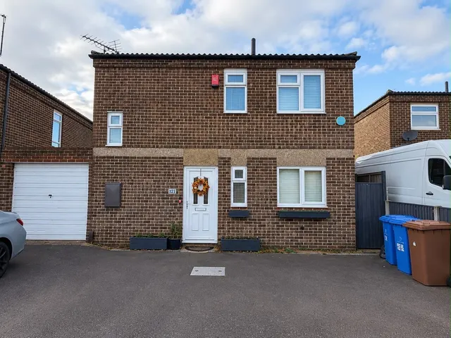 Sandringham Drive, DE21, photo 1