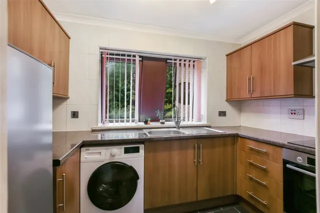 Mahon Court, Moodiesburn, G69, photo 3