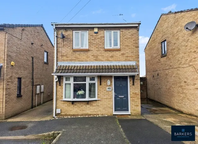 Western Avenue, Birstall, WF17, photo 1