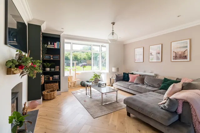 Photo 2 — 14 Salisbury Road, Ringwood, Ringwood, BH24 1AS