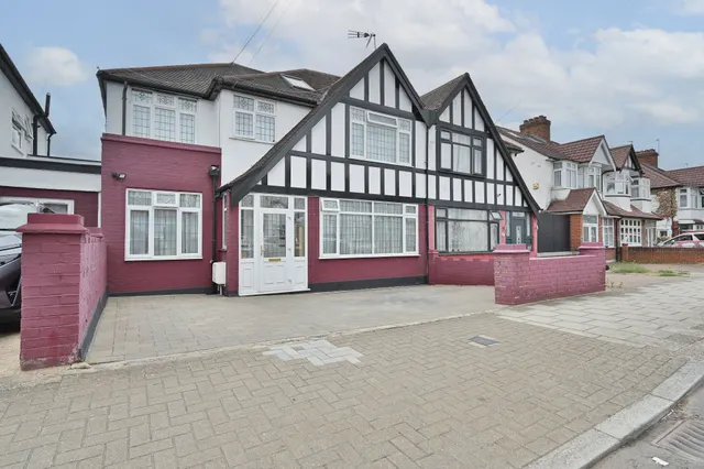 Harrow, HA1, photo 1
