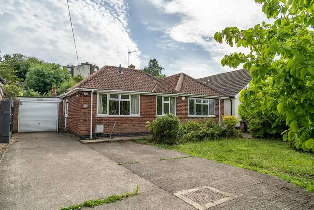 Howe Hill Close, York, photo 1