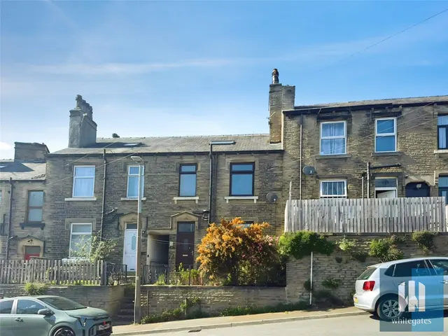 Cowcliffe Hill Road, Cowcliffe, HD2, photo 1