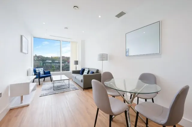Westgate House, London, W5, photo 1