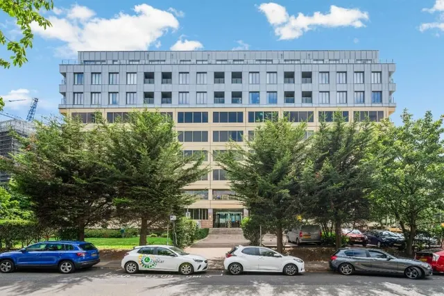 Westgate House, London, W5, photo 2