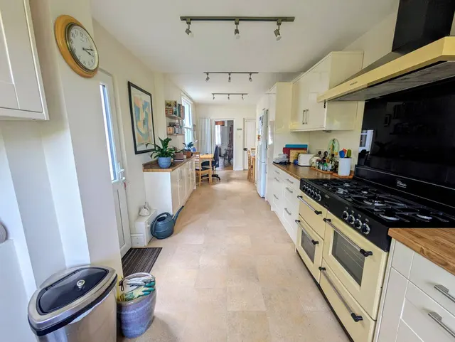 Photo 3 — Claremont Road, Rugby, CV21 3LU