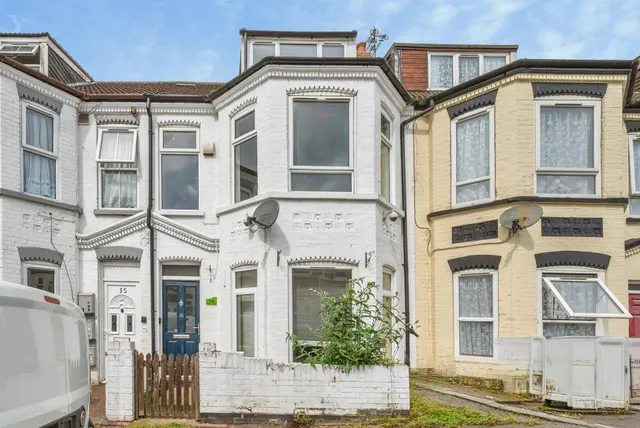 Walpole Road, Great Yarmouth, photo 1