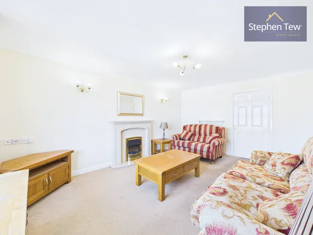 Clifton Drive South, Lytham St. Annes, FY8, photo 2