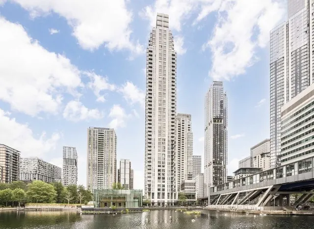 Pan Peninsula Square, Canary Wharf, E14, photo 1