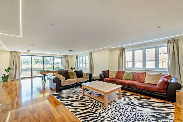 Reading Road, Rotherwick, RG27, photo 2