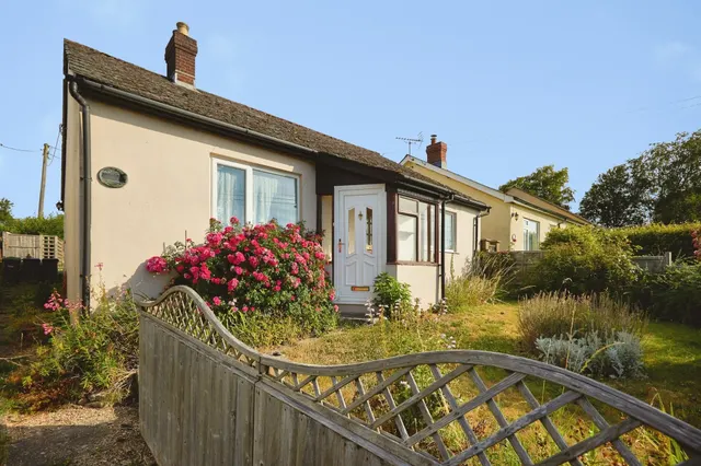 East Farm Bungalows, Fovant, Salisbury, photo 1