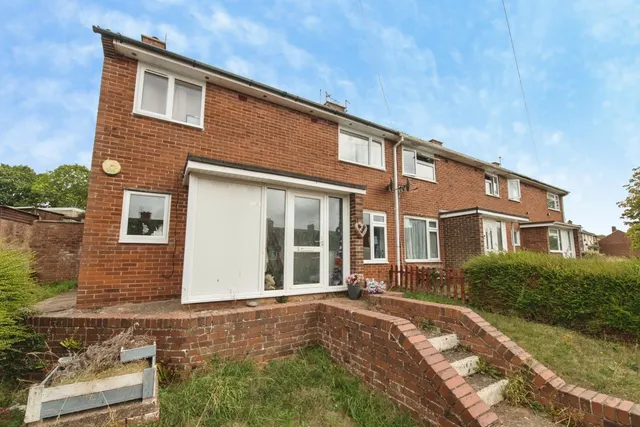 Elaine Close, Exeter, EX4, photo 1