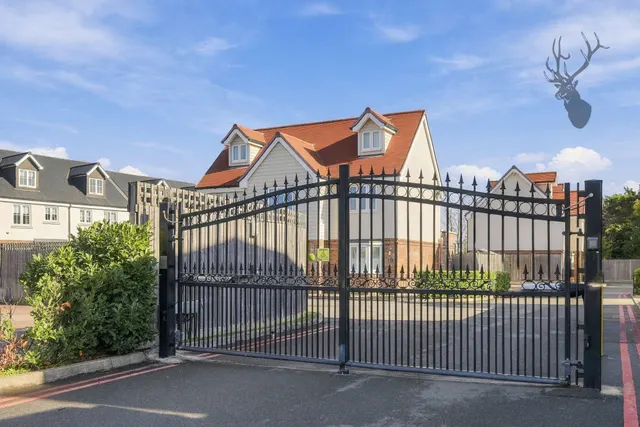Oak Hill Road, Stapleford Abbotts, RM4, photo 2