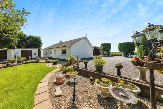 Pendine, Carmarthen, SA33, photo 1