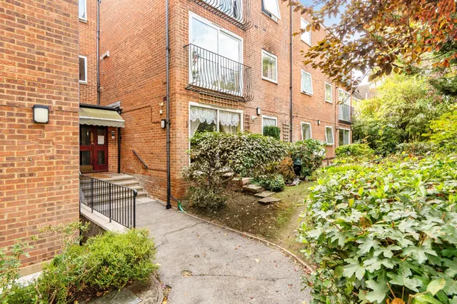 Waverley Road, Enfield, EN2, photo 1