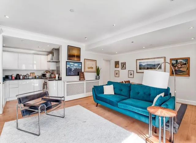 Photo 2 — Hogarth Road, Earls Court, SW5