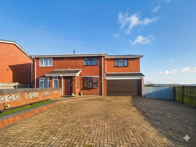 Cheltenham Grove, Stoke-on-Trent, ST1, photo 1