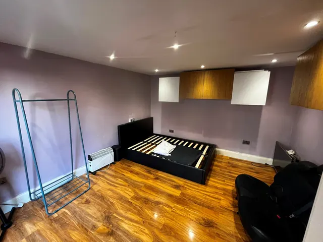 Surman Terrace, Romford, RM1, photo 2