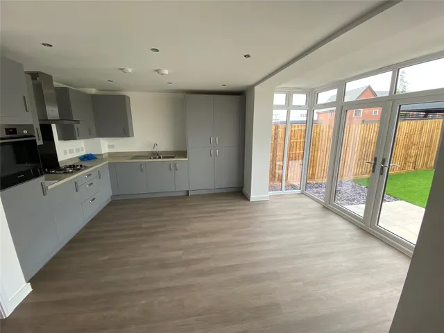 Photo 2 — Whittle Way, Gloucestershire, Brockworth, GL3 4YZ