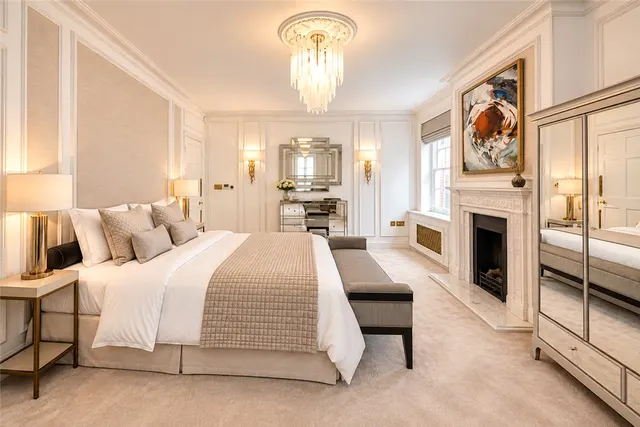 5 bedroom house, Upper Brook Street, Mayfair, W1K