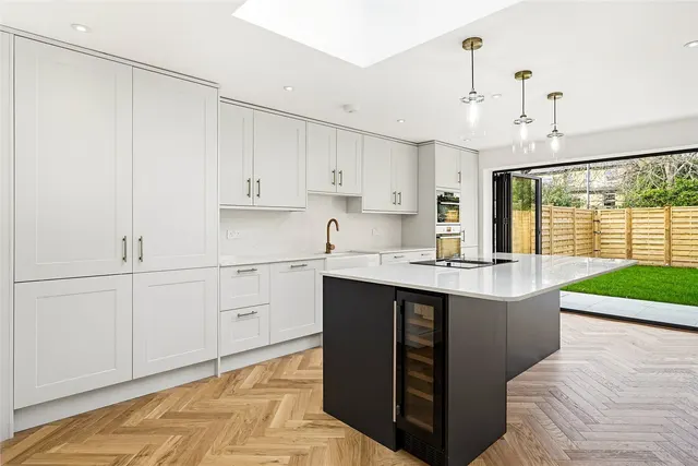 Cecil Road, London, SW19, photo 2