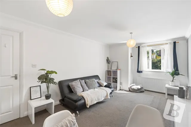 London Road, Romford, RM7, photo 1