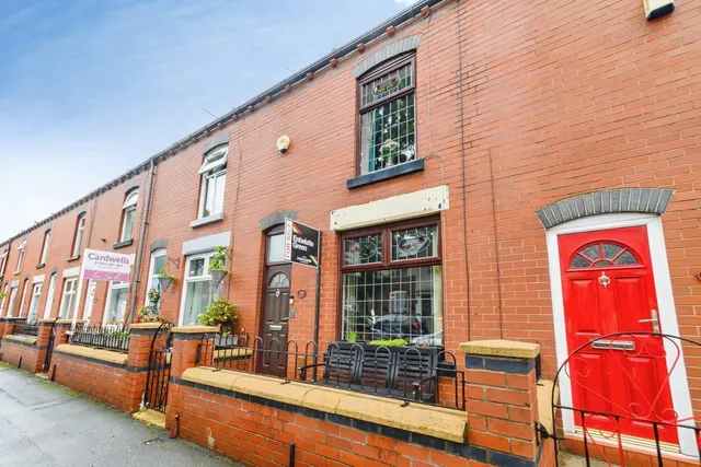 Ash Grove, Bolton, BL1, photo 1