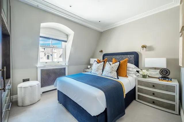 Photo 3 — West Penthouse, 21-22 Prince of Wales Terrace, London