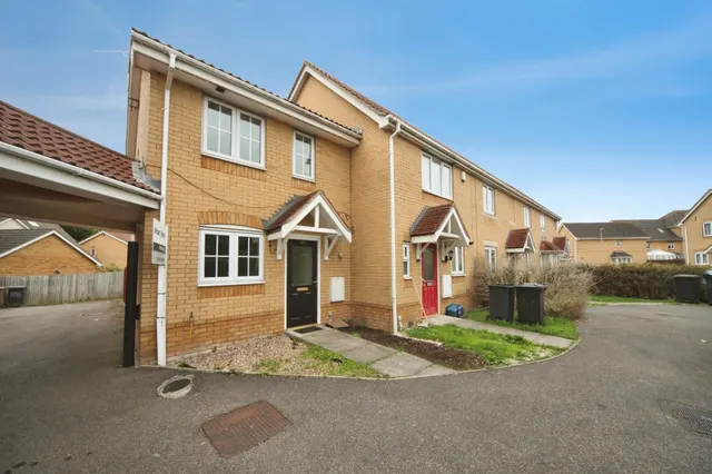 2 bedroom house, Morgan Close, Luton, LU4