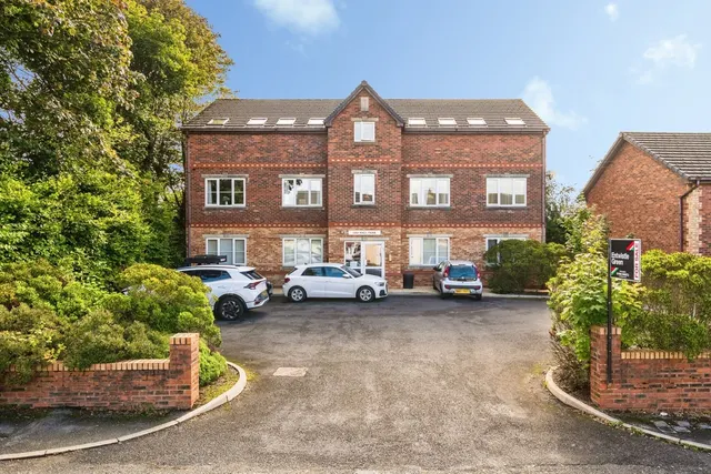 Leigh Road, Bolton, BL5, photo 1