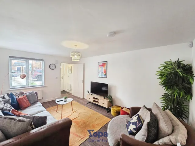 Warrington Lane, Coventry, CV6, photo 3