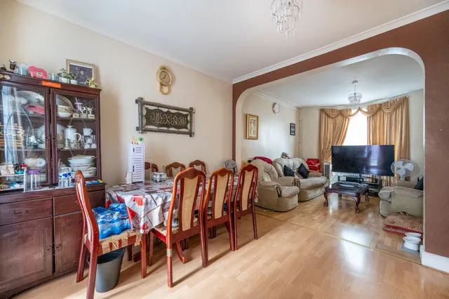 Photo 2 — 107 Belgrave Road, London