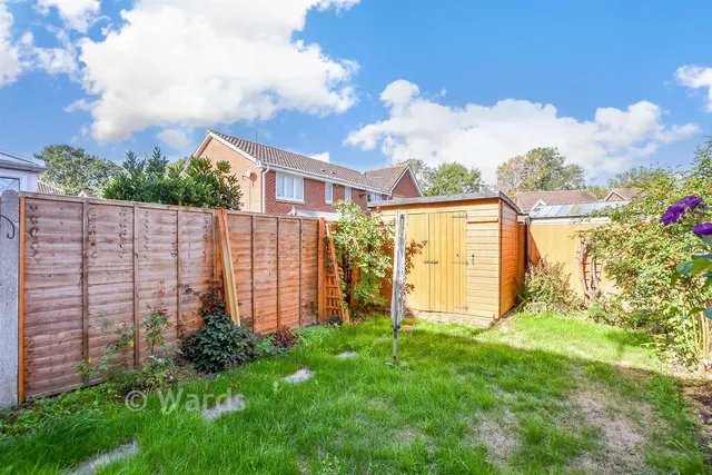 Sunburst Close, Marden, TN12, photo 2