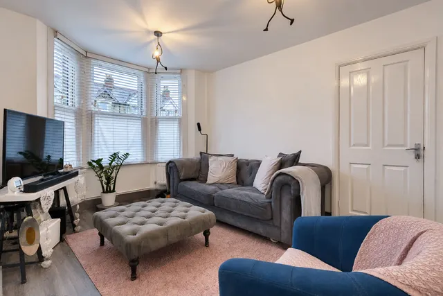 Totteridge Avenue, High Wycombe, HP13, photo 2