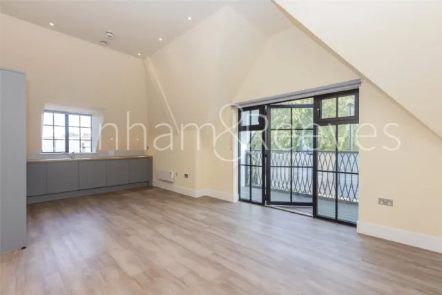 Carlyle Road, Ealing, W5, photo 1