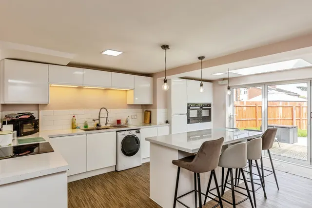 Court Farm Road, Bristol, BS14, photo 1
