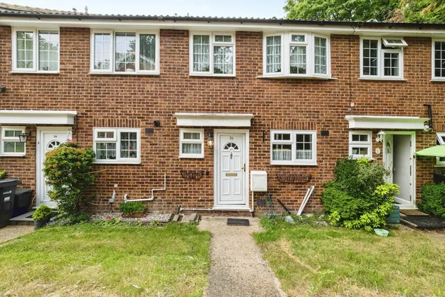 Jacklin Green, Woodford Green, IG8, photo 1