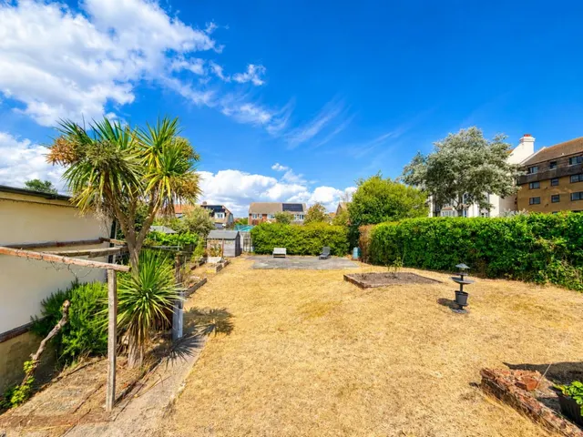Victoria Road, Littlestone, TN28, photo 2