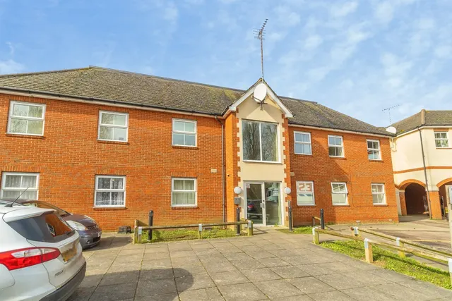 Newton Road, Bletchley, MK3, photo 1