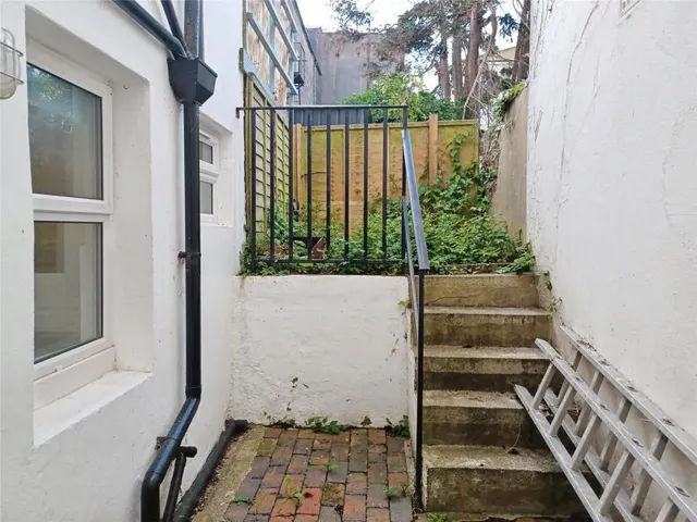 Ceylon Place, Eastbourne, BN21, photo 3