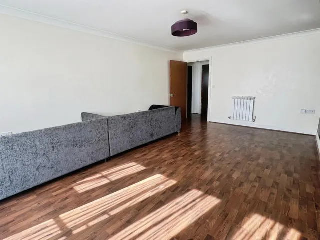 Falcon Way, Bourne, PE10, photo 3