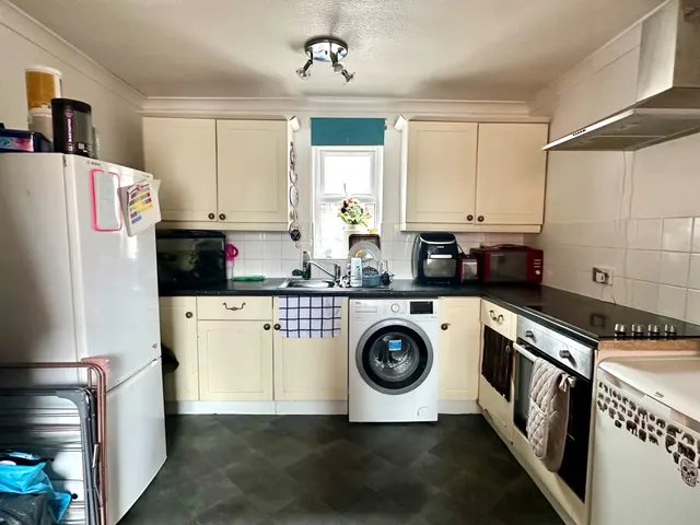 Lansdowne House, Gosport, PO12, photo 2