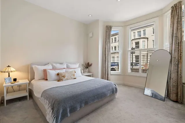 Alderbrook Road, London, SW12, photo 2