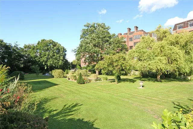 Bede House, Manor Fields, SW15, photo 2