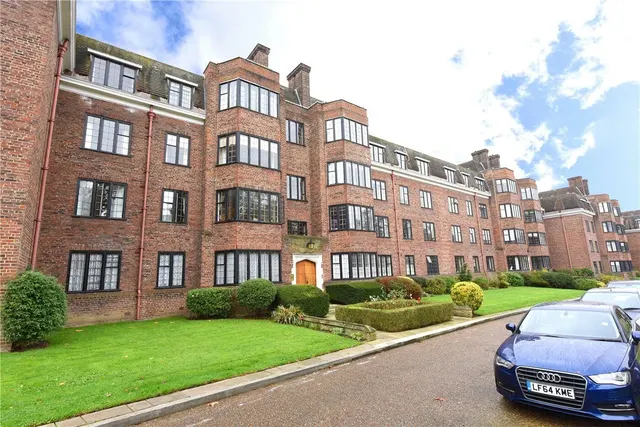 Bede House, Manor Fields, SW15, photo 1