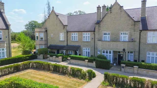 Manor Gardens, Haseley Manor, photo 1