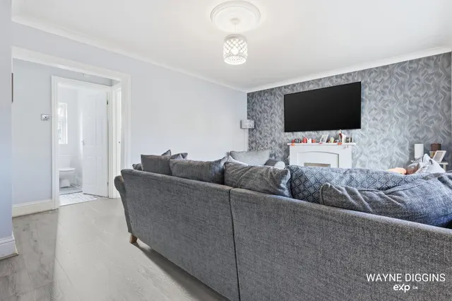 Dollant Avenue, Canvey Island, SS8, photo 3